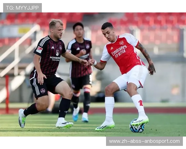 球员比赛中逆足表现分析考察全面技术能力